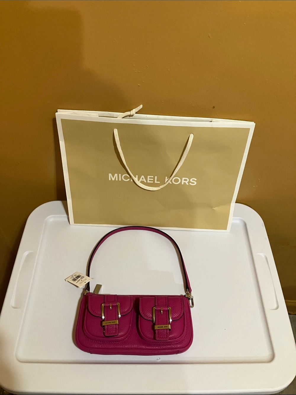 Michael Kors  ZOE SM Conv Wildberry Pebble Leather Pouchette Pocket Shoulder Bag